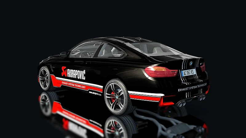 BMW M4 Akrapovic – rear view