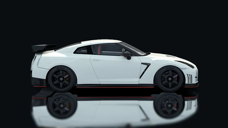 Nissan GT-R NISMO – side view