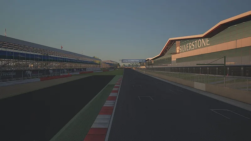 Silverstone GP – start and finish