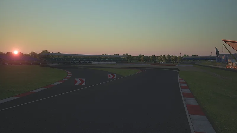 Silverstone - International – Kurvenansicht 3